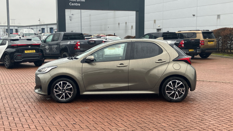 Toyota Yaris 1.5 Hybrid Design 5dr CVT Hybrid Hatchback